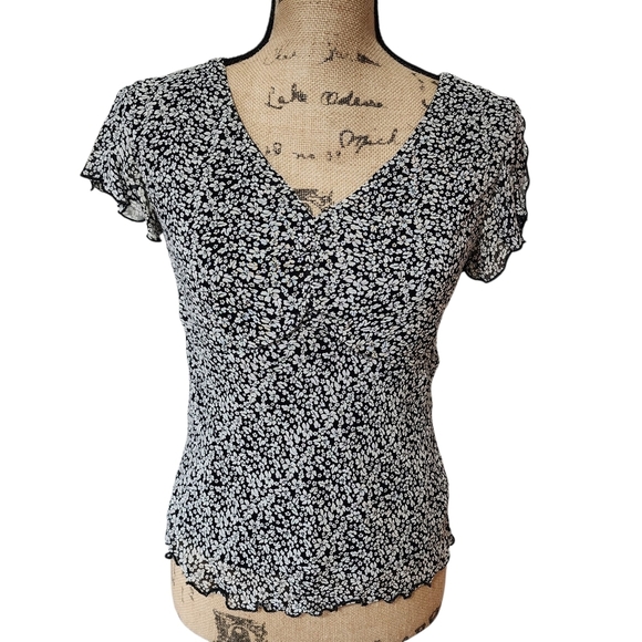 Vintage Y2K A.M.I. Floral Black and White Women's Top - Small - Picture 1 of 6